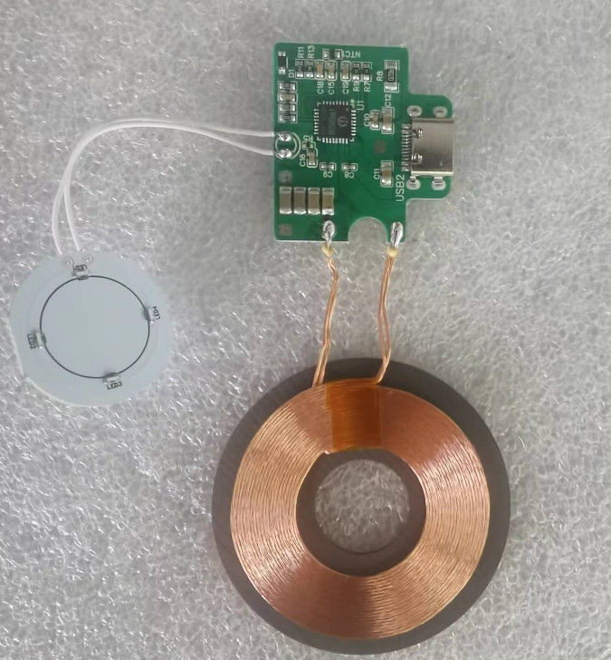 การประกอบแผ่นวงจรพิมพ์ PCBA สําหรับเครื่องชาร์จรถยนต์ Wth Type C Connector รองรับการชาร์จเร็วแบบไร้สาย 15W